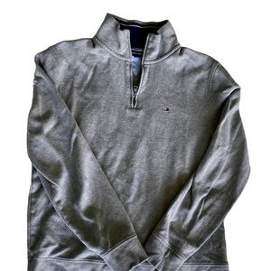 Tommy Hilfiger pullover 1/4 zip size medium